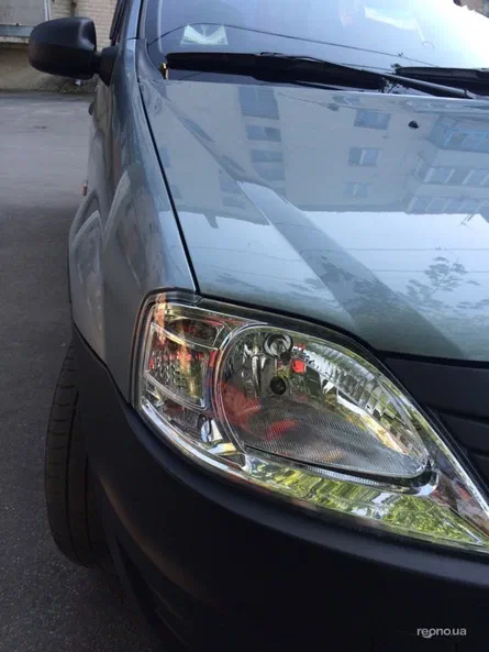 Renault Logan 2011 - 6