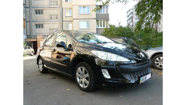 Peugeot 308 2008 - 12