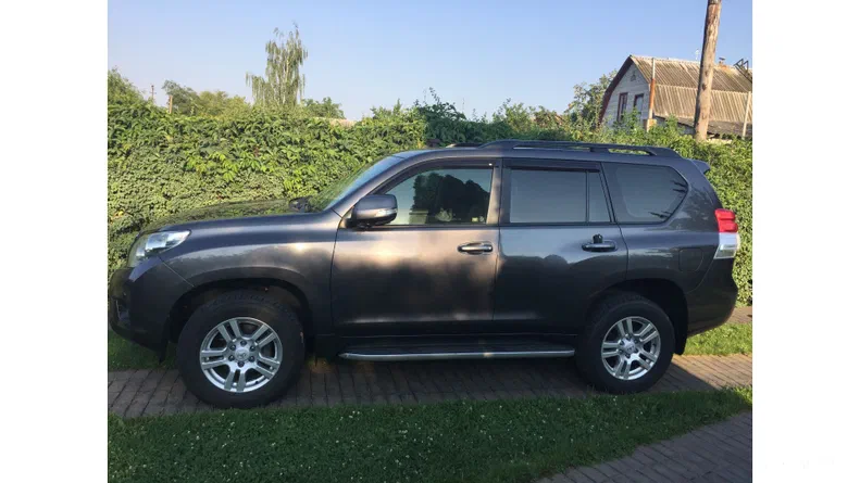Toyota Land Cruiser 2010
