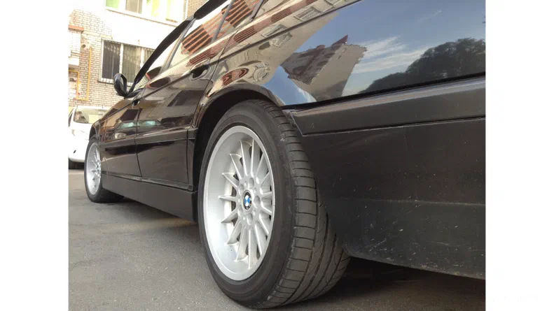 BMW 7 серія 2000 - 9