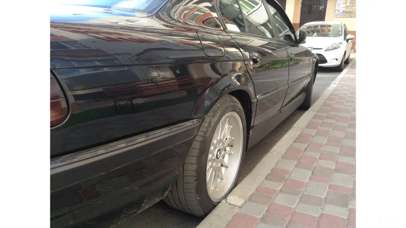 BMW 7 серія 2000 - 8