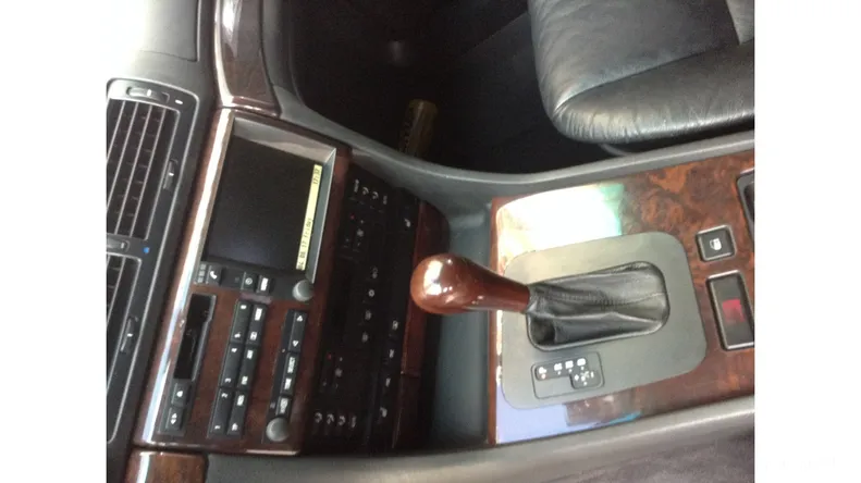 BMW 735 2000