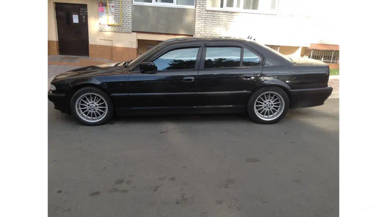 BMW 7 серія 2000 - 6