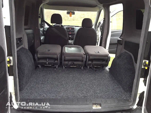 Fiat Doblo 2010 - 5