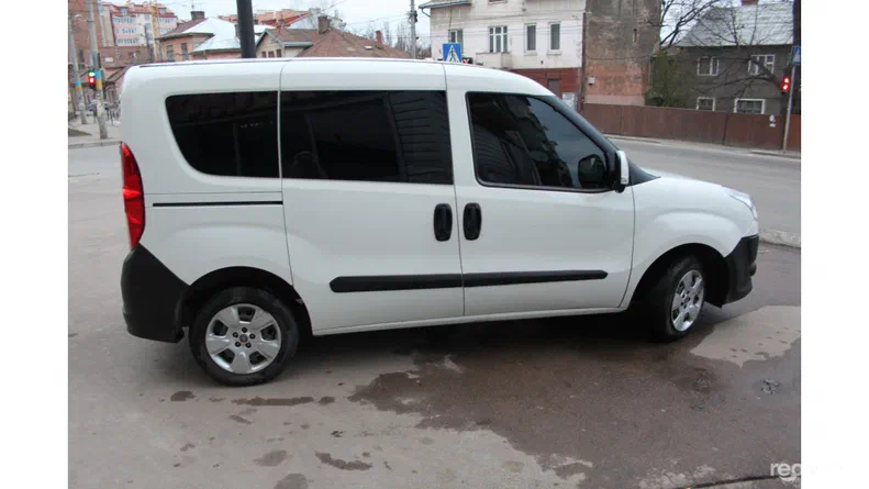 Fiat Doblo 2010