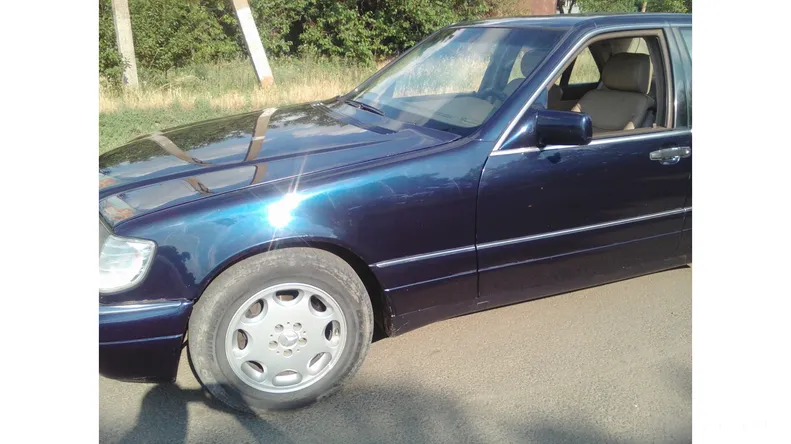 Mercedes-Benz S-Class 1995