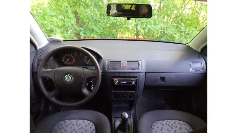 Skoda Fabia 2006 - 8