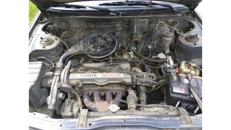 Toyota Carina 1988 - 11