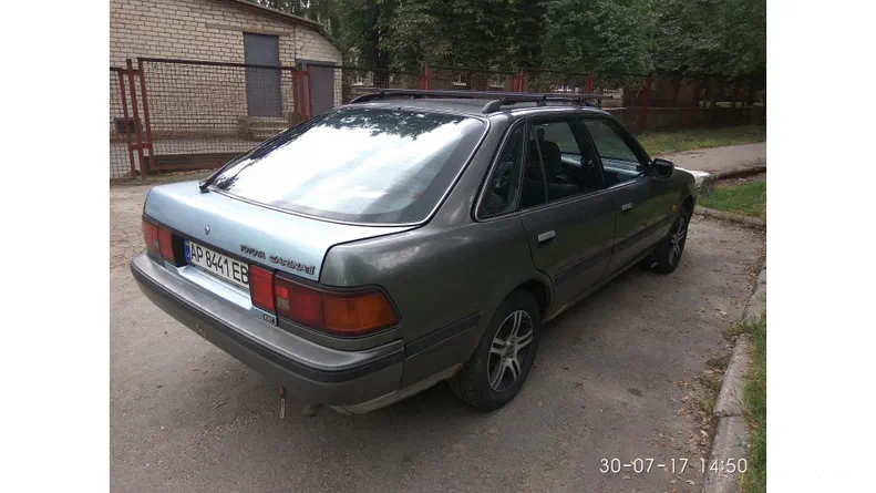 Toyota Carina 1988 - 5