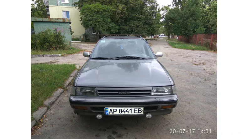 Toyota Carina 1988