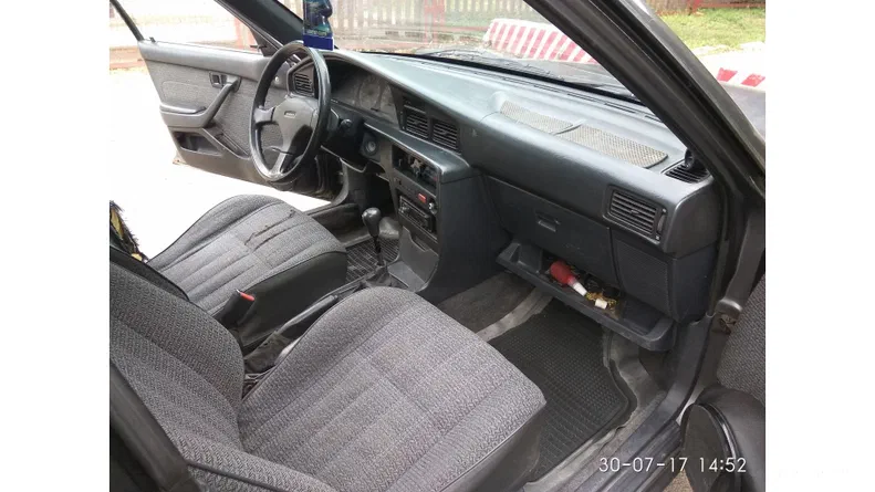 Toyota Carina 1988