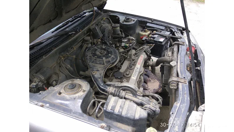 Toyota Carina 1988 - 8