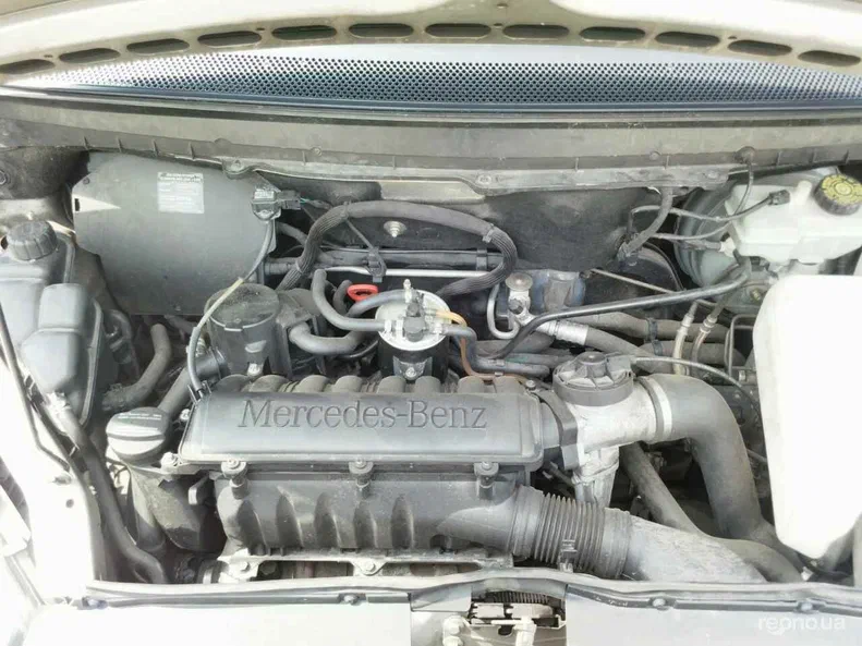 Mercedes-Benz CLA 2004 - 18