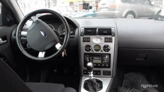 Ford Mondeo 2001 - 6