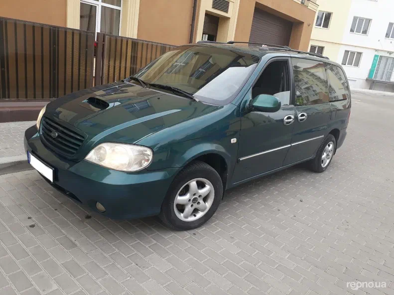 Kia Carnival 2001