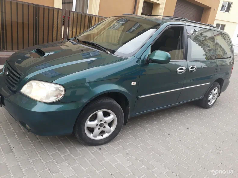 Kia Carnival 2001