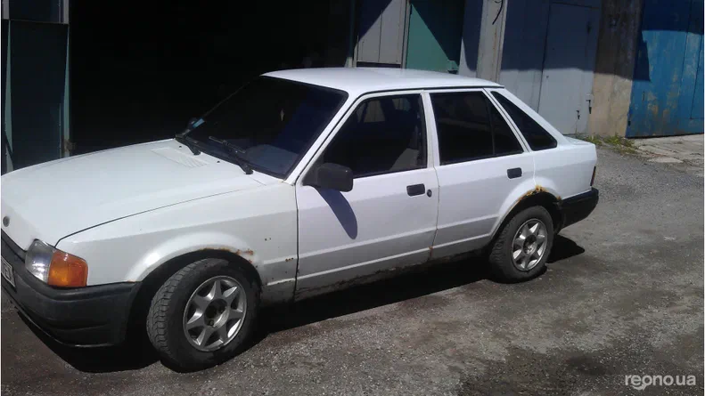 Ford Escort 1987