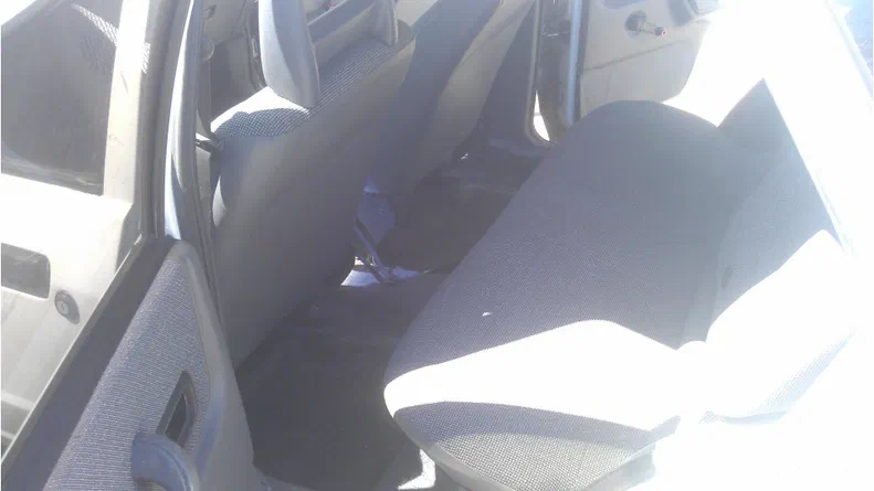 Ford Escort 1987 - 11