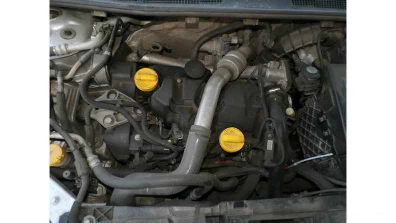 Renault Fluence 2010 - 11