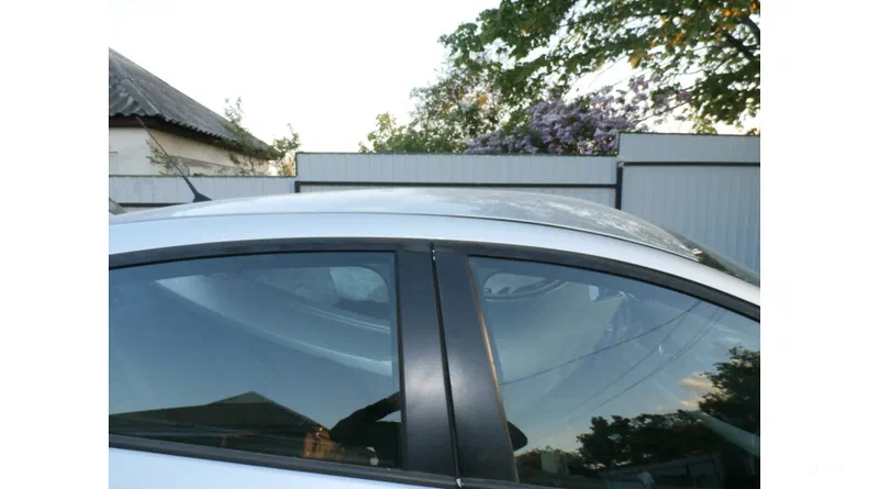 Renault Fluence 2010 - 21