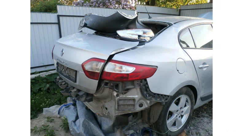 Renault Fluence 2010 - 6