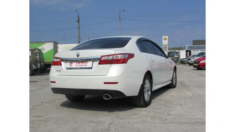 Renault Latitude 2011 - 7