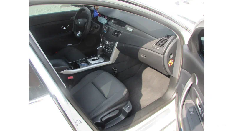 Renault Latitude 2011 - 11