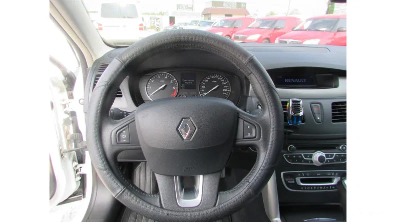 Renault Latitude 2011 - 18