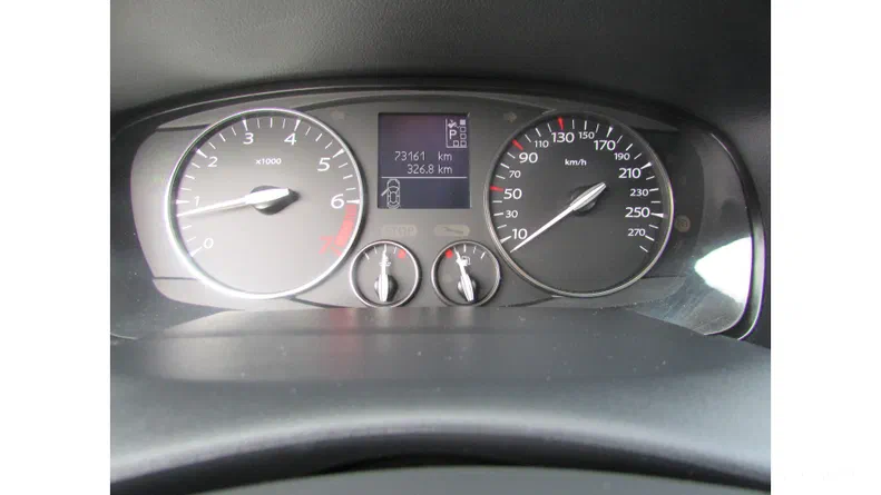 Renault Latitude 2011 - 19