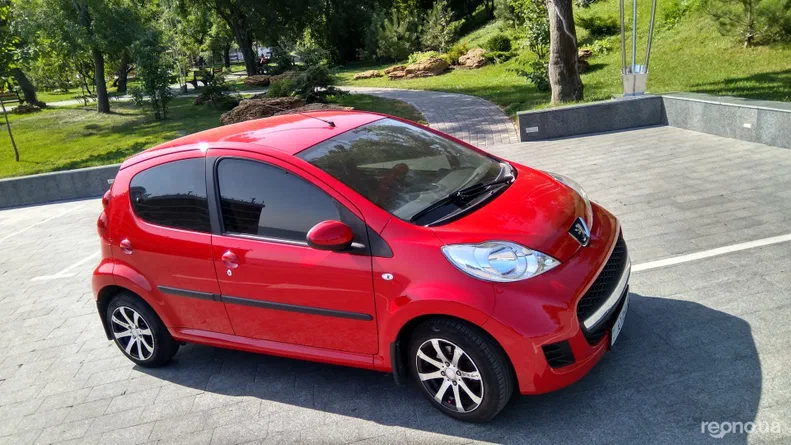 Peugeot 107 2011 - 6