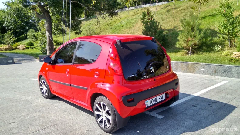 Peugeot 107 2011