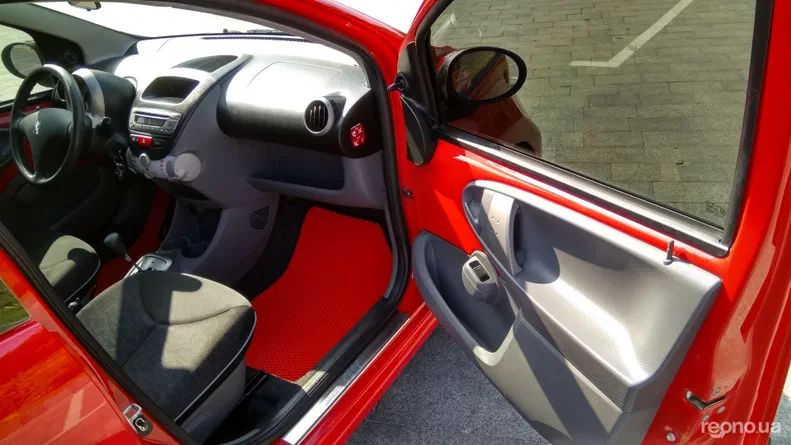 Peugeot 107 2011 - 15