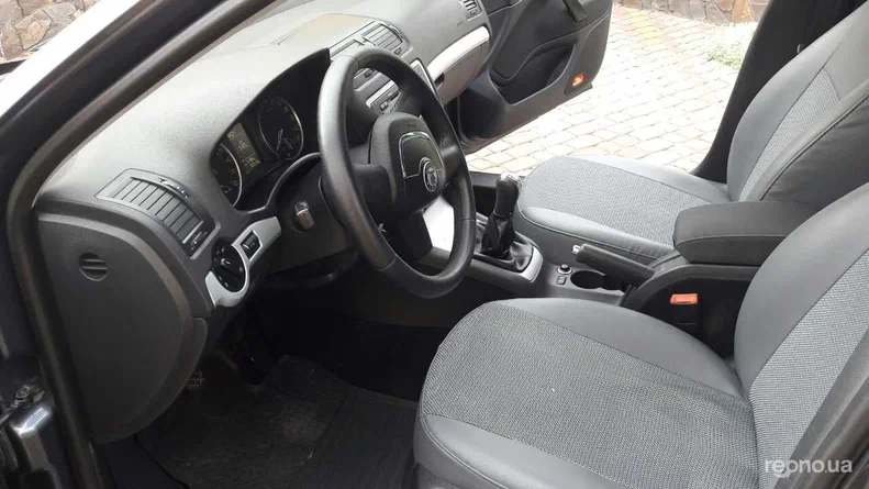 Skoda Octavia 2011 - 7
