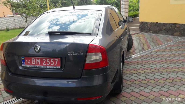 Skoda Octavia 2011 - 5