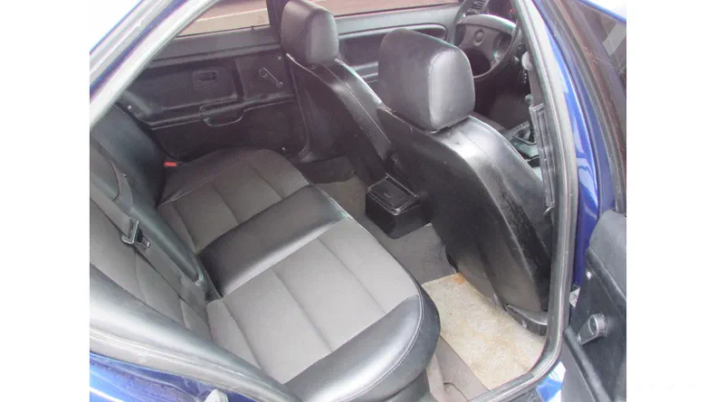 BMW 3 серія 1993 - 10