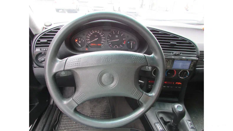 BMW 3 серія 1993 - 15