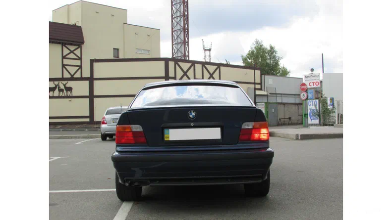 BMW 3 серія 1993 - 5