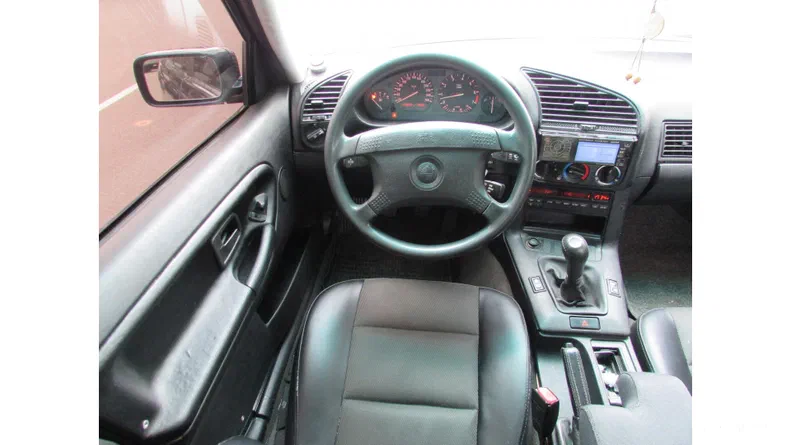 BMW 3 серія 1993 - 14