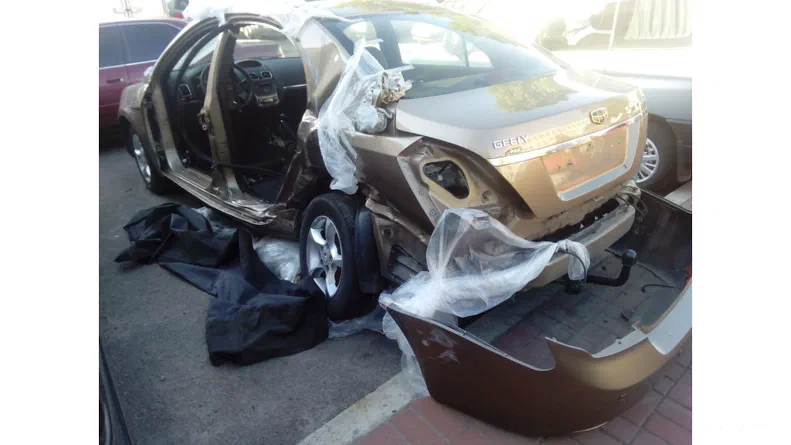 Geely Emgrand EC7 2013 - 6