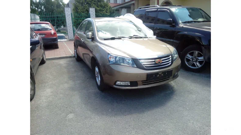 Geely Emgrand EC7 2013 - 5