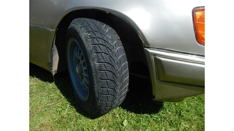 Mercedes-Benz E-Класс 1989