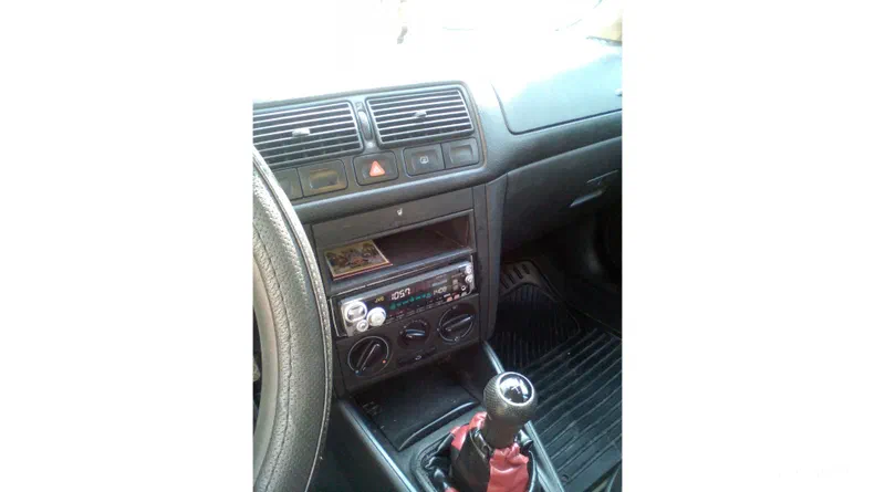 Volkswagen Golf 1998