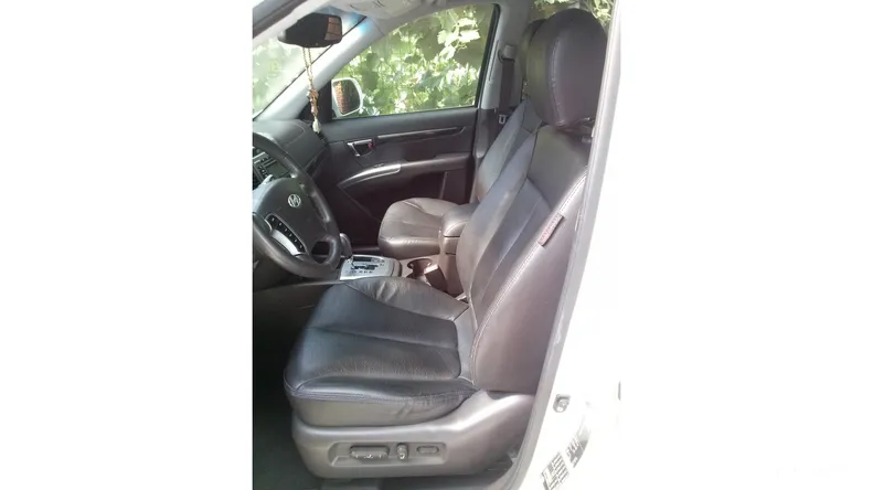 Hyundai Santa FE 2011 - 14