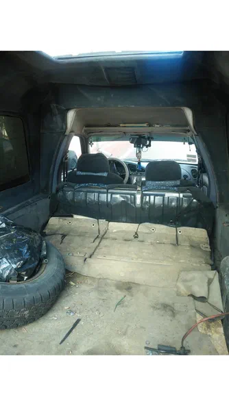 Ford Tourneo Courier 1996 - 9