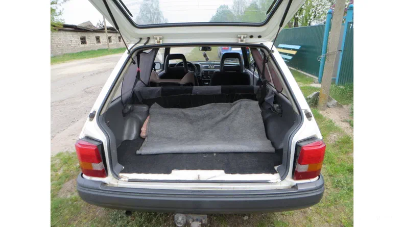 Ford Escort 1990 - 8