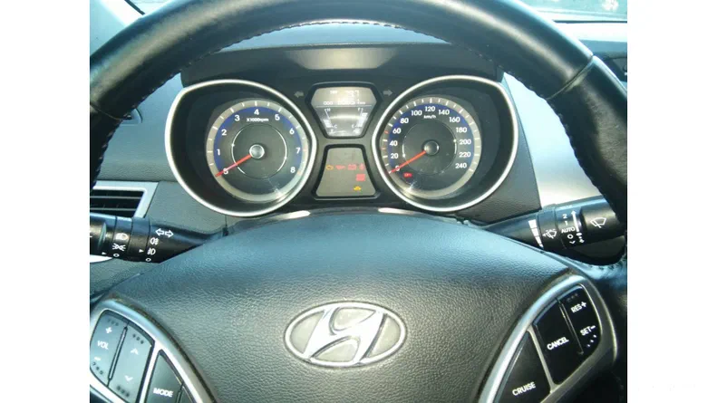 Hyundai Elantra 2013