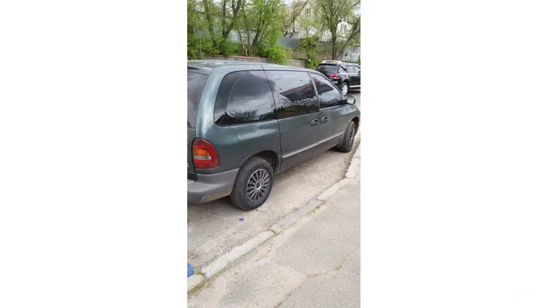 Dodge Caravan 2000 - 10