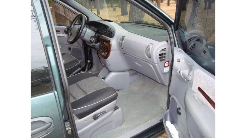 Dodge Caravan 2000