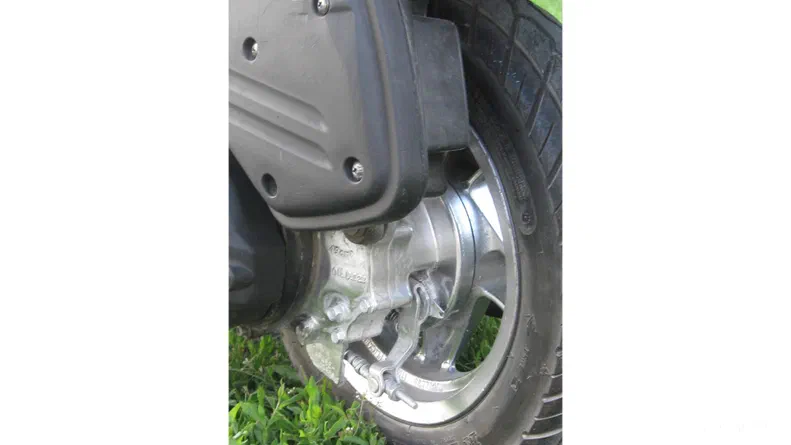 Honda Lead 2000 - 13