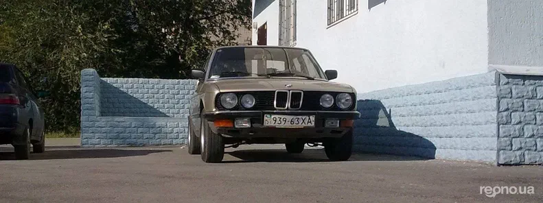BMW 5 серии 1983